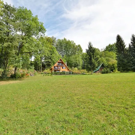 Family In Giant Mountains 샬레